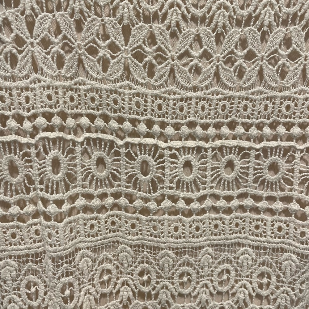 Embroidery blouse - Picture 4 of 4